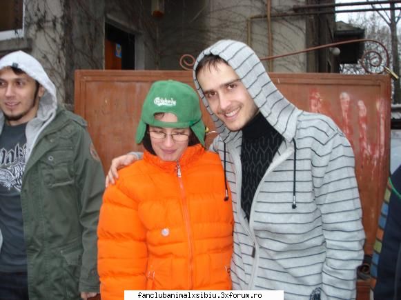 eu si serban si scuzati de greseli    :( hiena