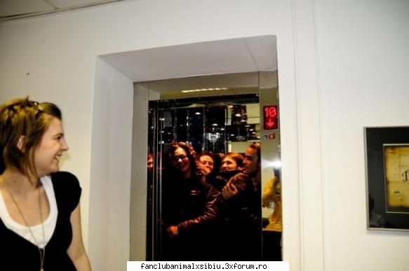 animal x erau in lift :)) poze cu animal x